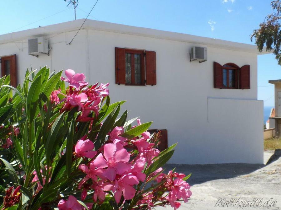 Liolio'S Manor Villa Agalianos Exterior photo